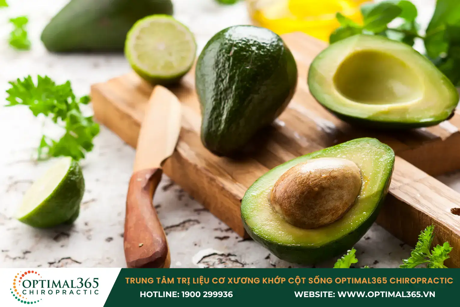 Bơ chứa nhiều chất béo tốt giúp giảm viêm, bảo vệ tim mạch và hỗ trợ sức khỏe xương khớp