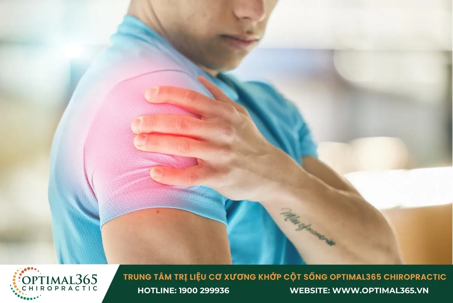 Chơi cầu lông không đúng cách làm khớp vai bị tổn thương