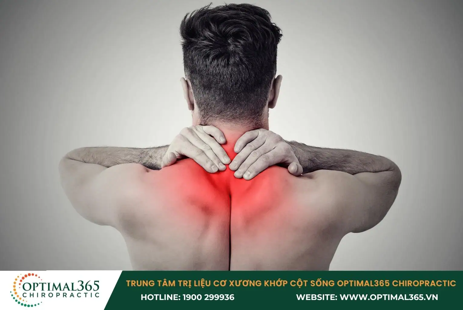 Đau cổ khiến cơ bị căng cứng, đau nhức, giảm phạm vi vận động