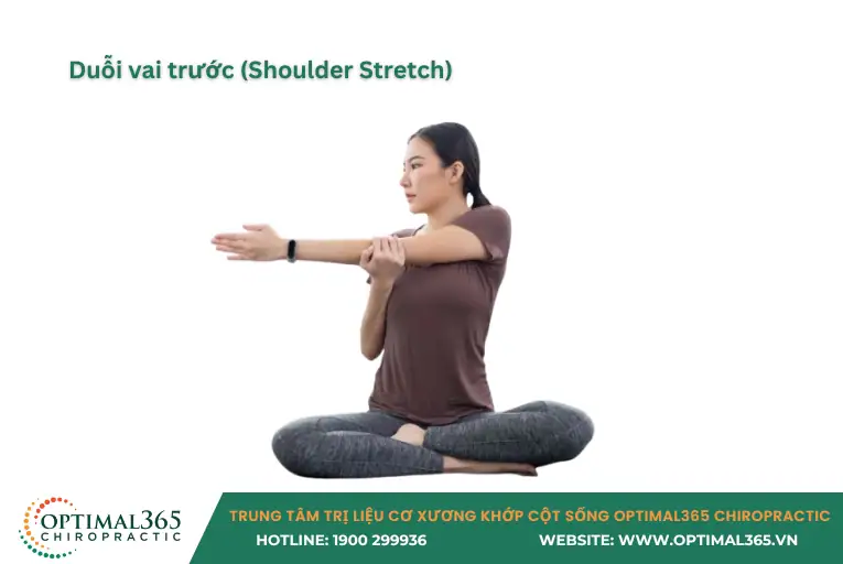 Duỗi vai trước giảm căng cơ vai 