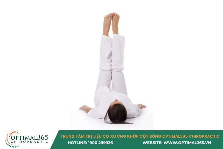 bài tập yoga chữa đau đầu mất ngủ: hít thở luân phiên