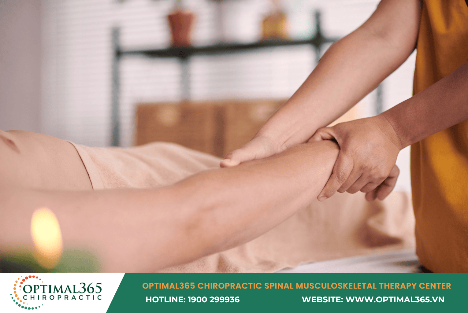 Massage cổ tay giúp giảm tê cổ tay